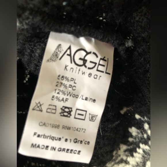 Scandinavian Inspired Sweater - Picture 7 of 7